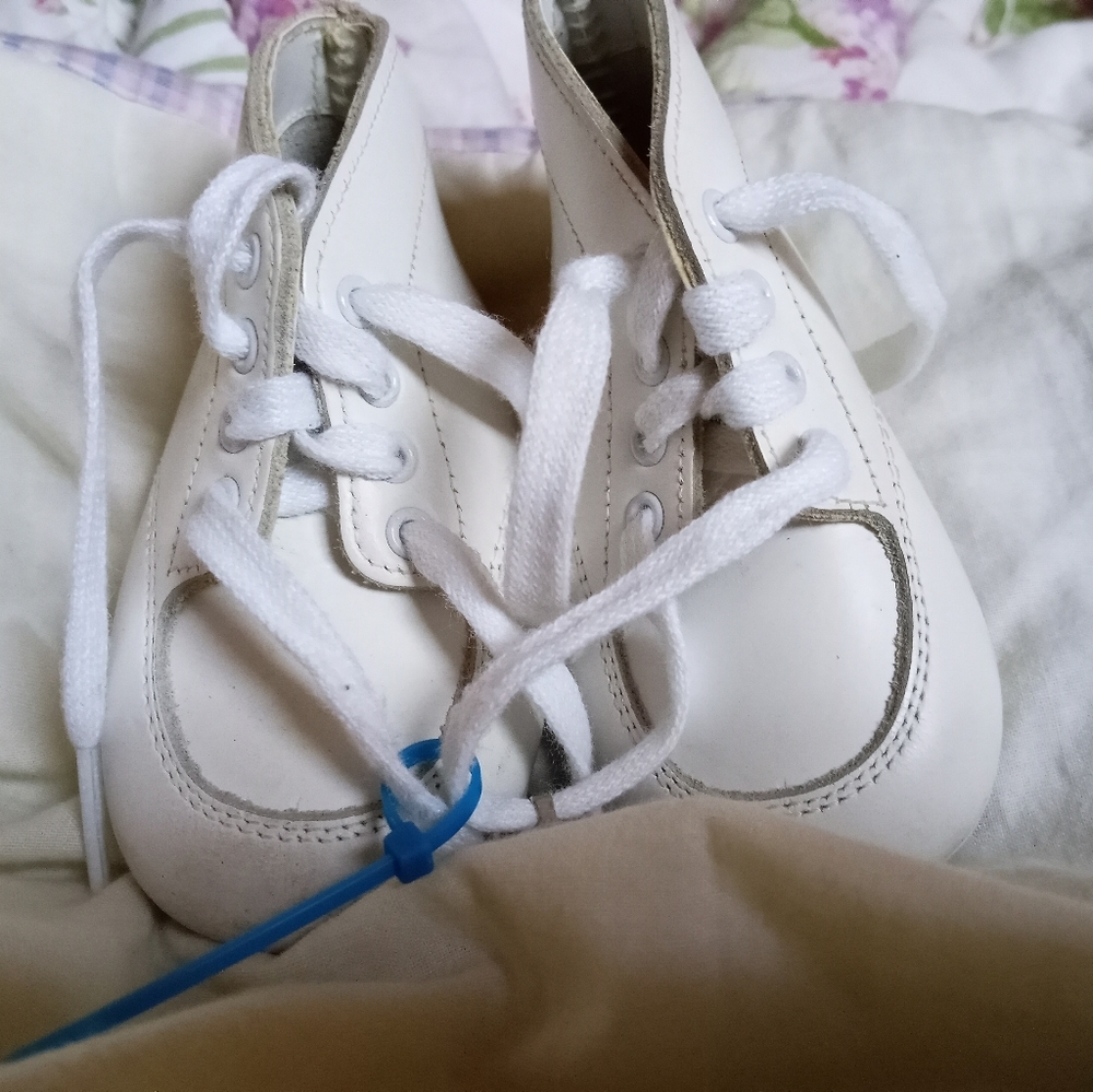 Baby walking shoes